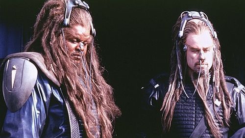 Przeprosiny za Bitwę o Ziemię 1