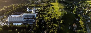Kiedyś kultowy ośrodek, dziś nowoczesny hotel. Nielimitowane wellness i dwa posiłki w cenie pobytu