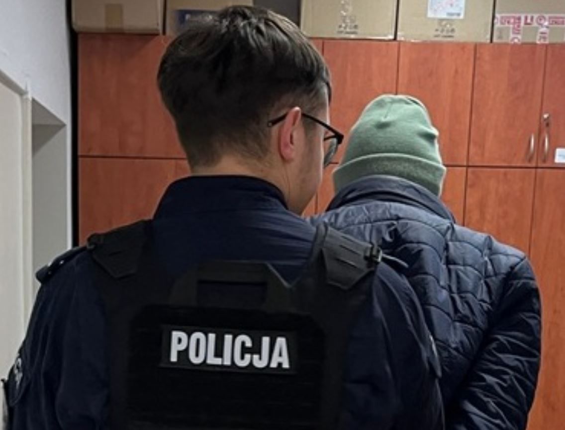 Trzemeszno: 49-latek groził kelnerce w pizzerii i ukradł pieniądze