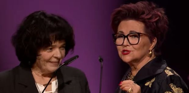 Katarzyna Grochola i Jolanta Kwaśniewska zaliczyły WPADKĘ na Bestsellerach Empiku. "Ja już chyba mówię. Nie?"