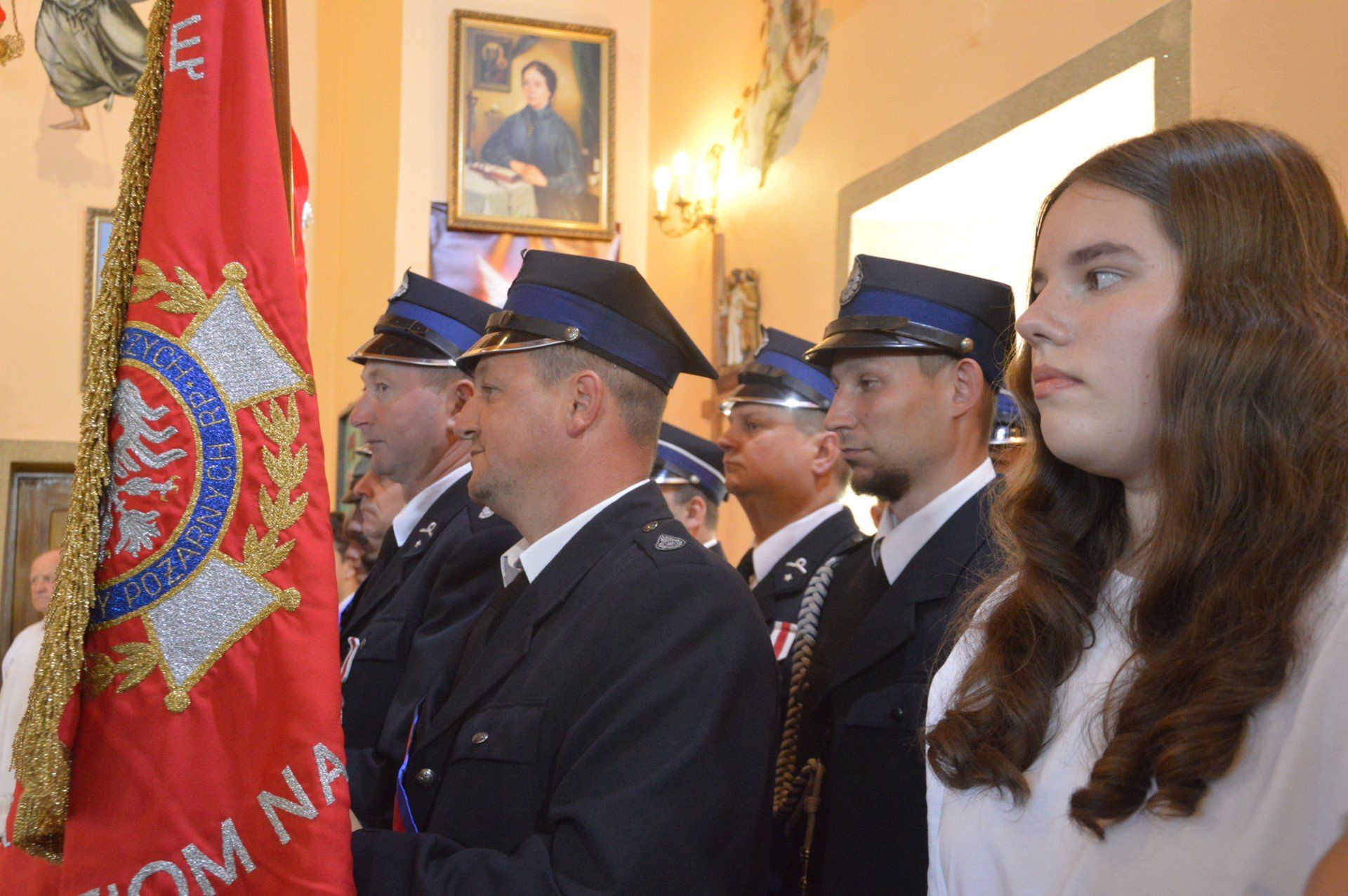 Nowy sztandar dla szkoły w Klukach. Uroczystości wrześniowe na cmentarzu wojennym w Klukach