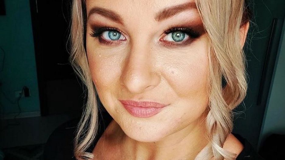 Julia Gołębiewska cieszy się ze szczęścia jej ojca