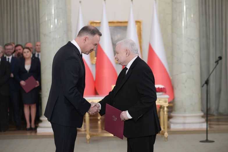 Jarosław Kaczyński znów wicepremierem. Zarobi krocie