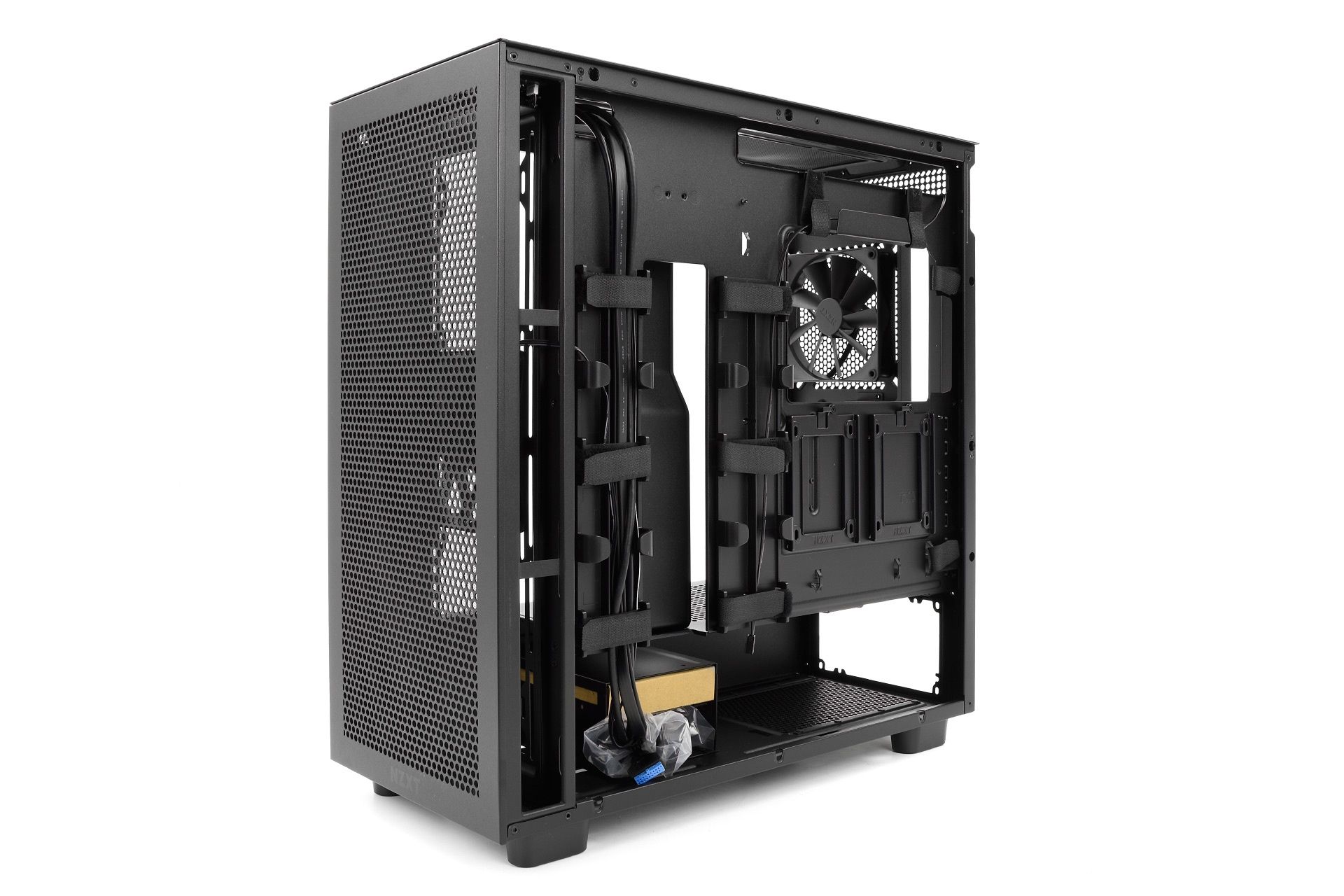 NZXT H7 Flow