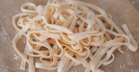 Lepiej nie kupuj tego makaronu. Powód cię zadziwi