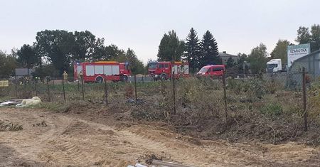 Całkowicie zablokowana DK19 Lublin-Kraśnik. Koparka uszkodziła gazociąg przy drodze