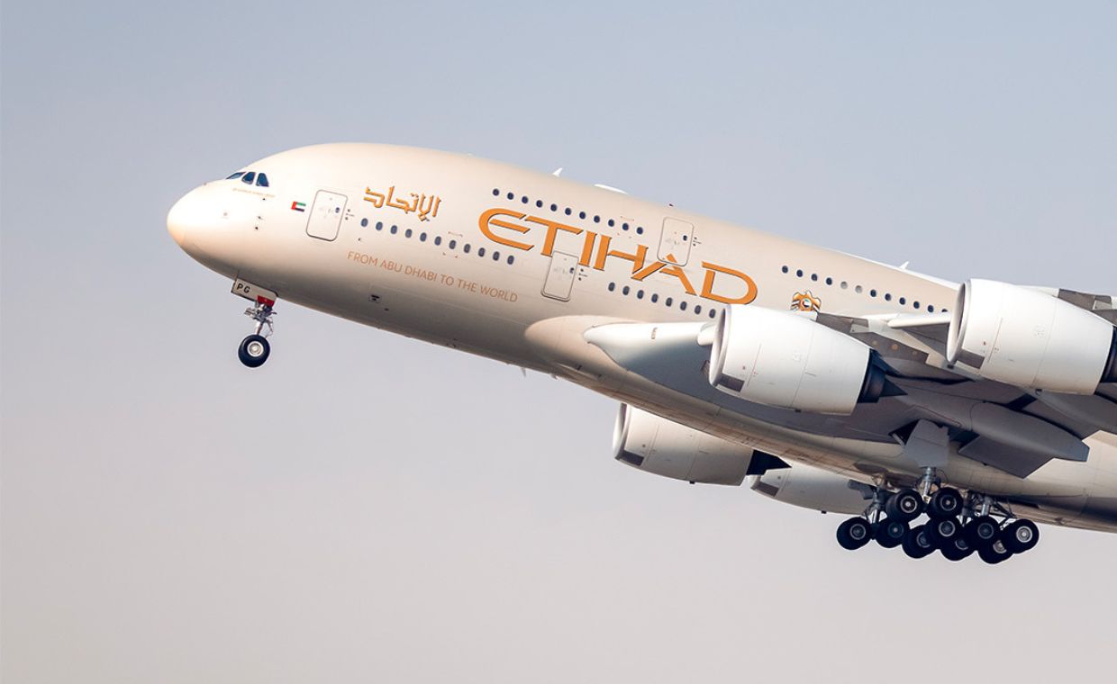 Paraliż na lotniskach w Zatoce Perskiej. Pierwsze linie wznawiają loty