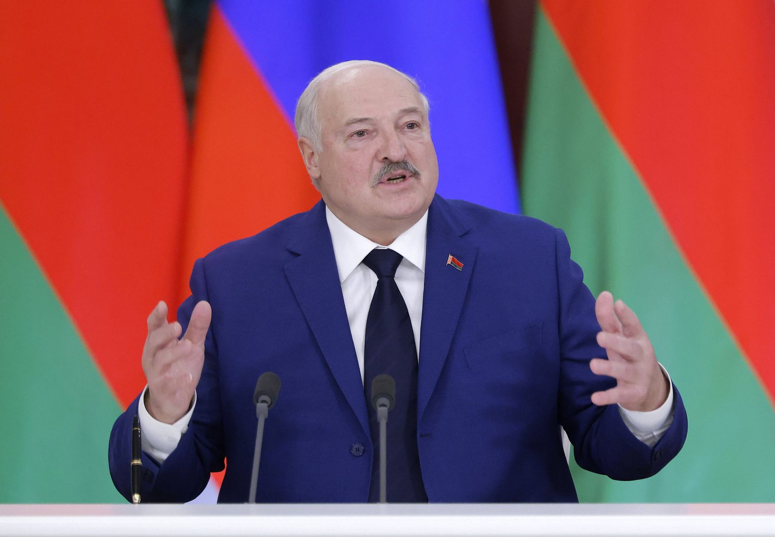 Łukaszenka krytykuje Polskę. Nazywa Dudę "kukłą i zabawką"