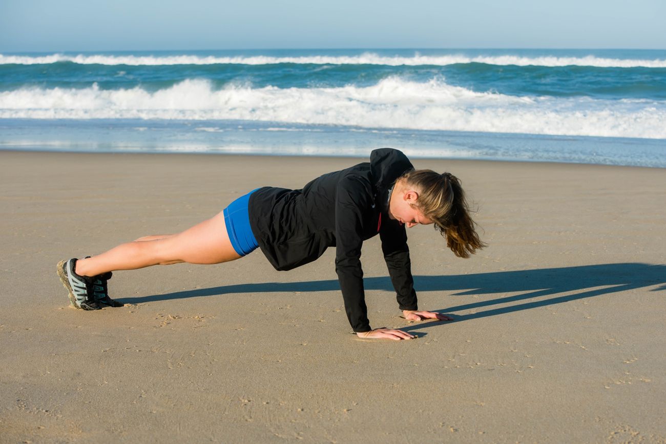 Intensywna aktywność w upale i brak ochrony głowy mogą powodować migreny