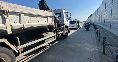Prowadził wywrotkę. Nie miał uprawnień, za to był pijany