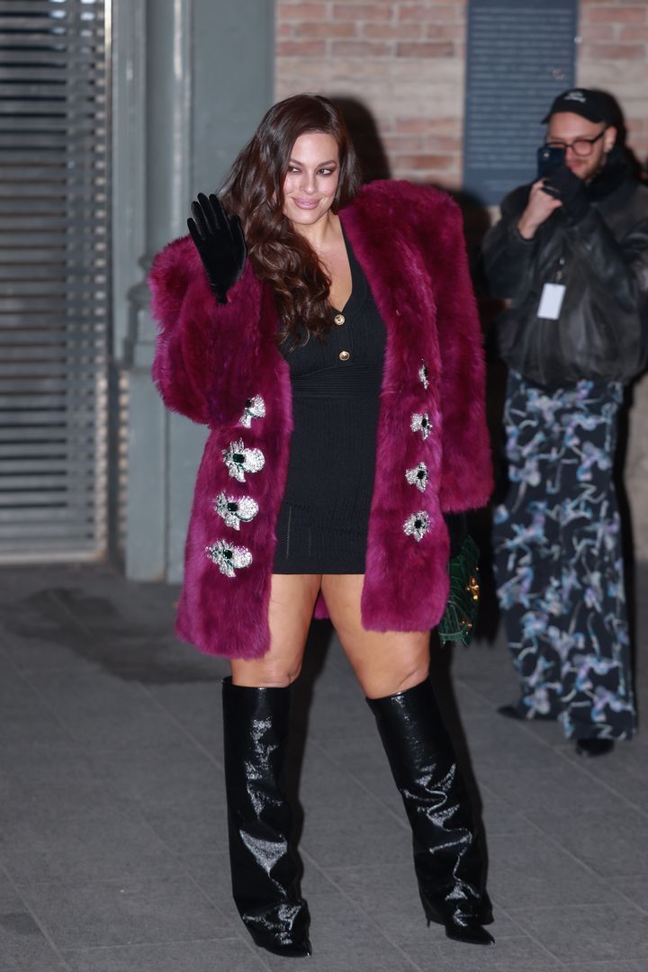Ashley Graham w przeskalowanym futrze 