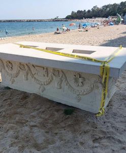 Niewiarygodne odkrycie w Bułgarii. Stał na pustej plaży