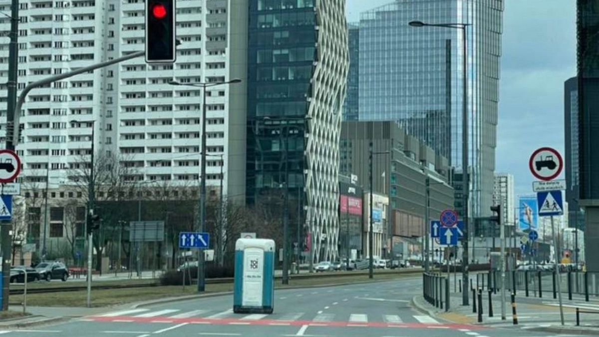 toi toi na rondzie daszyńskiego