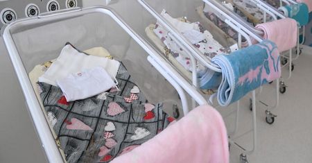"Milczeć i słuchać". Złożyli skargę na porodówkę. Szpital odpowiada