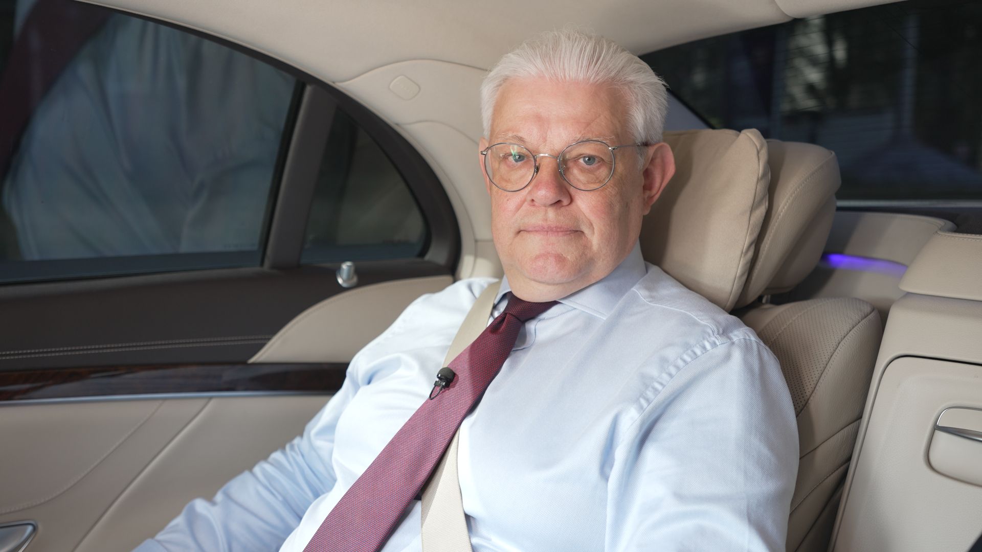 Ceny aut spadają. Chińska presja narasta