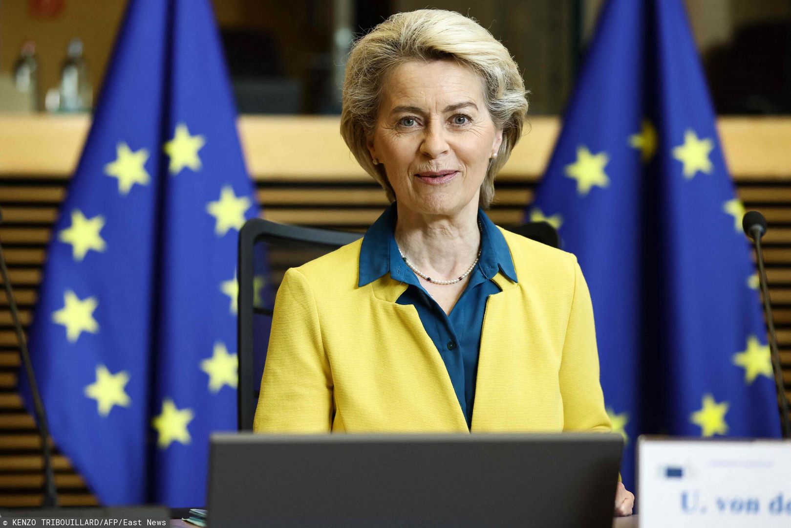 TemporaryEuropean Commission President Ursula von der Leyen arrives for the weekly College meeting at the European Commission headquarters in Brussels on June 17, 2022. - The European Commission will vote on June 17, 2022 on whether to grant Ukraine EU candidate status, but any green light will be subject to conditions and must be unanimously approved by the 27 member states before lengthy accession negotiations can begin. (Photo by Kenzo TRIBOUILLARD / AFP)KENZO TRIBOUILLARD