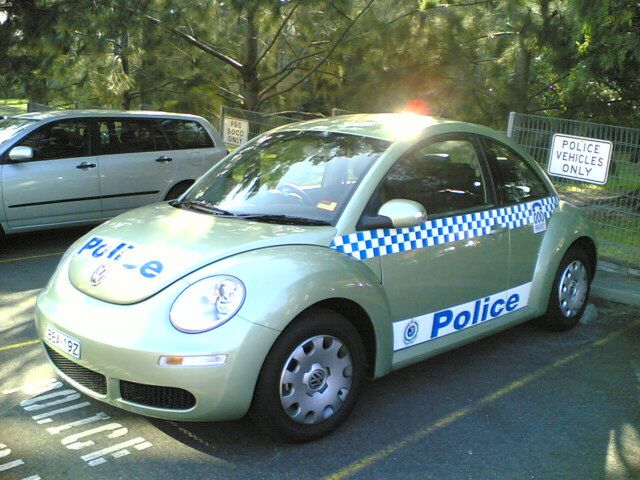 Volkswagen New Beetle Police Australia (fot. motovista.com)