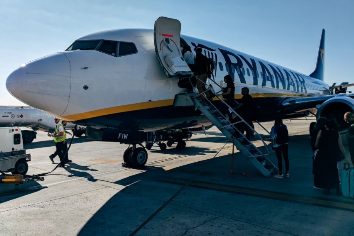 Opóźniony lot Ryanair z Lublina do Londynu. ''Stewardessa chodzi i płacze"