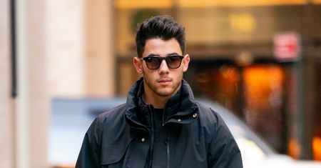 Nick Jonas miał wypadek na planie. Trafił do szpitala