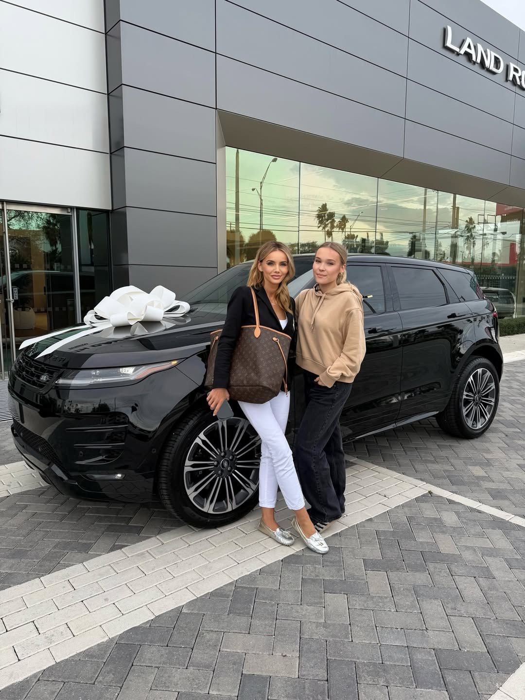 Monika Chwajoł z córką