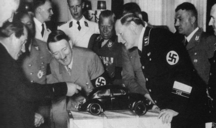 Ferdynand Porsche i Adolf Hitler