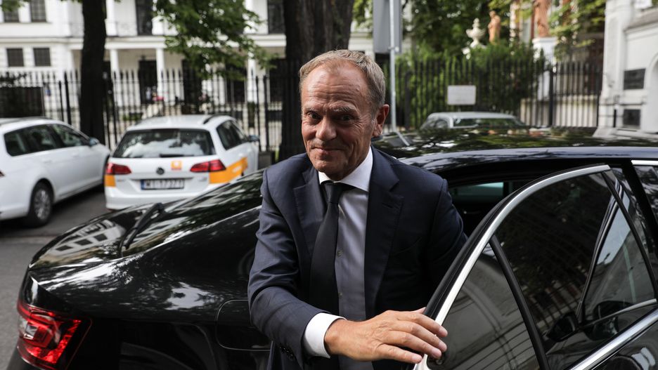 Rada Krajowa Nowoczesnej
Warszawa 23.07.2021. Rada Krajowa Nowoczesnej. N/z Donald Tusk.,Image: 622980954, License: Rights-managed, Restrictions: , Model Release: no, Credit line: Andrzej Hulimka / Forum
Andrzej Hulimka / Forum
polityka, polityk, dom dziennikarza, centrum prasowe foksal, nowoczensa, opozycja, koalicja obywatelska, samochod, auto, limuzyna, gest, category_code_pol