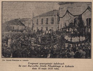Łuków: 8000 osób żegnało Józefa Piłsudskiego w 1935 roku