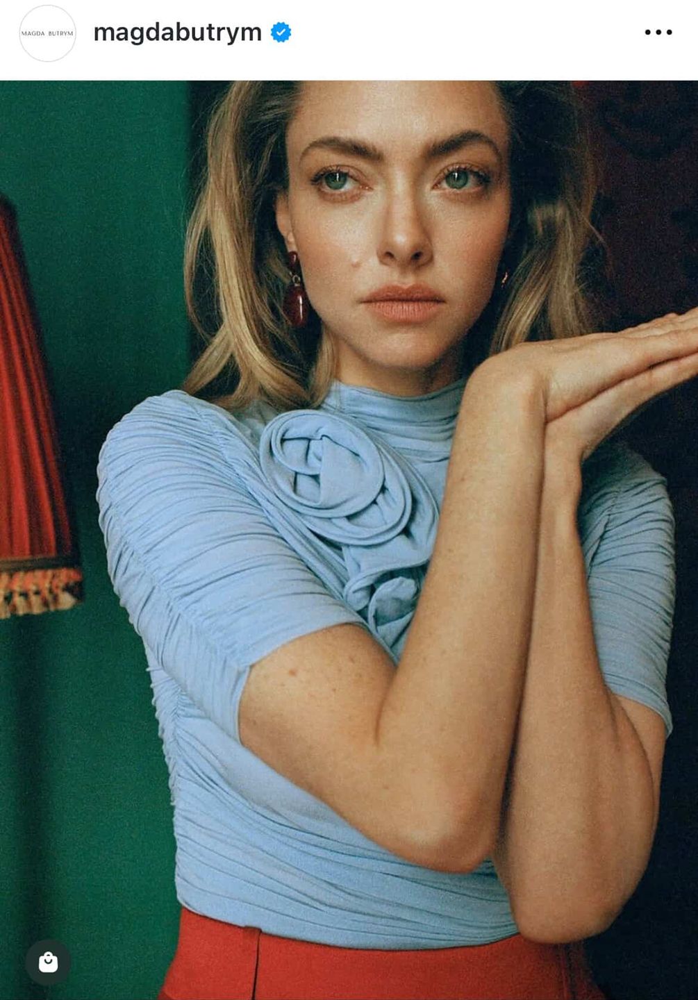 Amanda Seyfried wyglądała zjawiskowo w projekcie Magdy Butrym