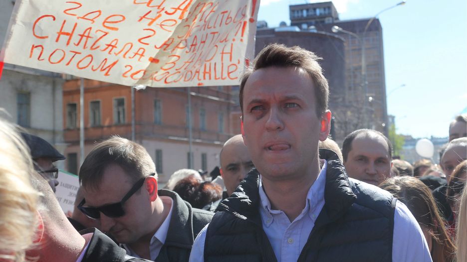 Aleksiej Nawalny prawdopodobnie został otruty. W sieci pojawiło się nagranie z pokładu samolotu