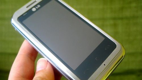 Cellna recenzja: LG Arena KM900 1