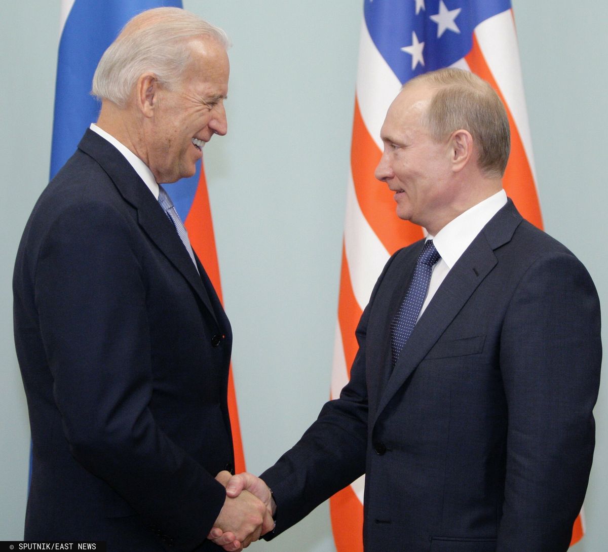 Spór z Putinem pozwolił Bidenowi odbudować nadszarpnięty Afganistanem globalny wizerunek 