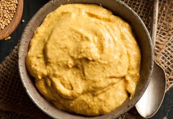 Czy musztarda jest zdrowa? Wyjaśnijmy to w końcu raz na zawsze