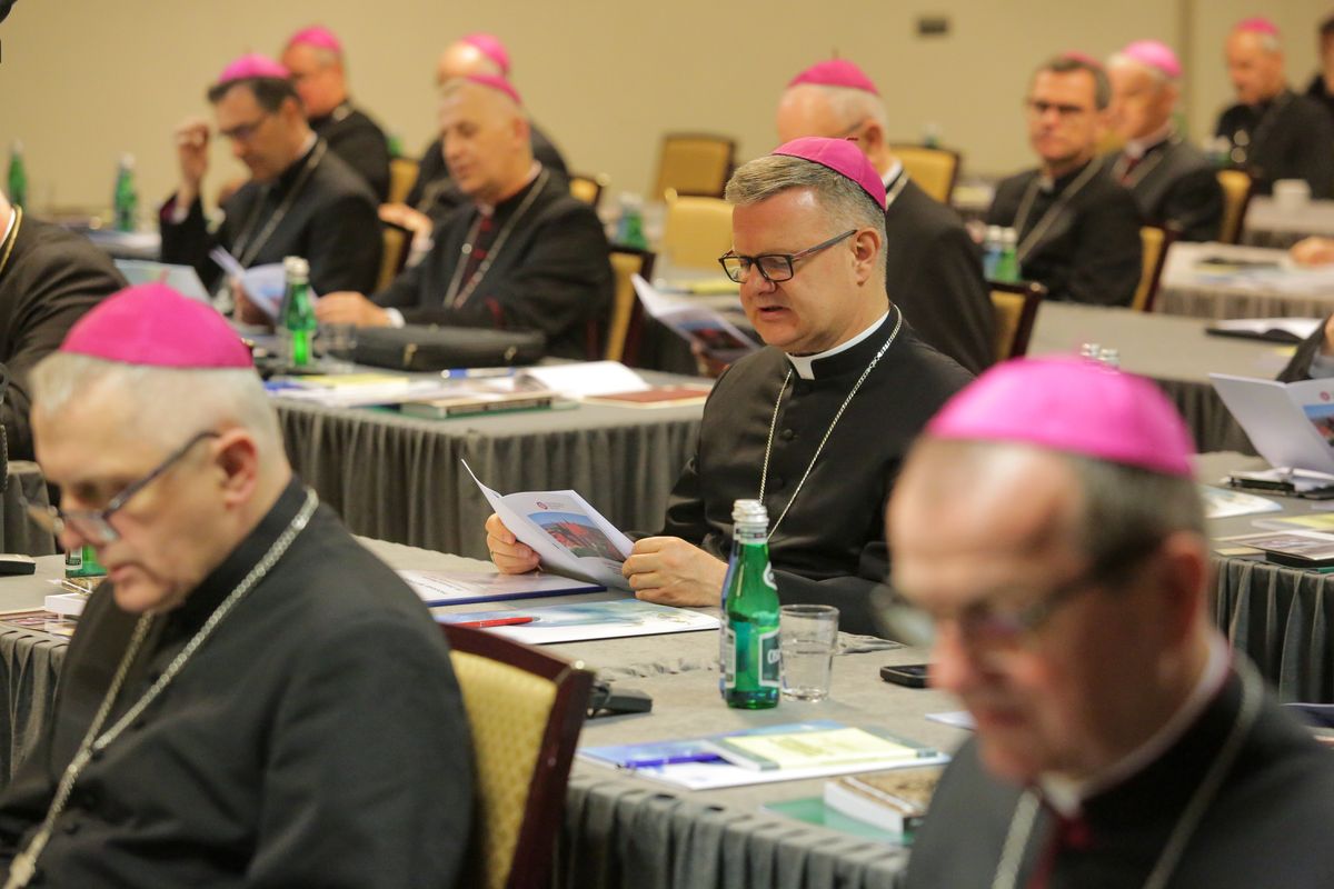 Biskupi odpowiedzieli na list 46 osób skrzywdzonych przez Kościół katolicki