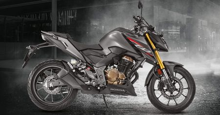 Nowa Honda CB300F. Zapowiedź nadchodzących nowości