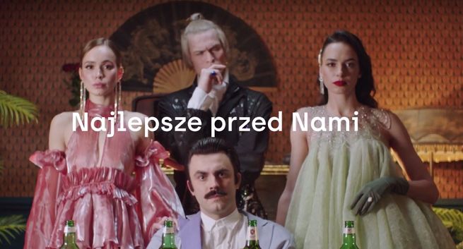 Metamorfozy za stołem w reklamie piwa Perła (wideo)