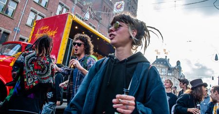 W Amsterdamie mają dość. Nie chcą turystów szukających seksu i narkotyków