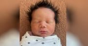 Oto "najsłodsze dziecko" roku. Ma sławnych rodziców, ale urodziła je surogatka