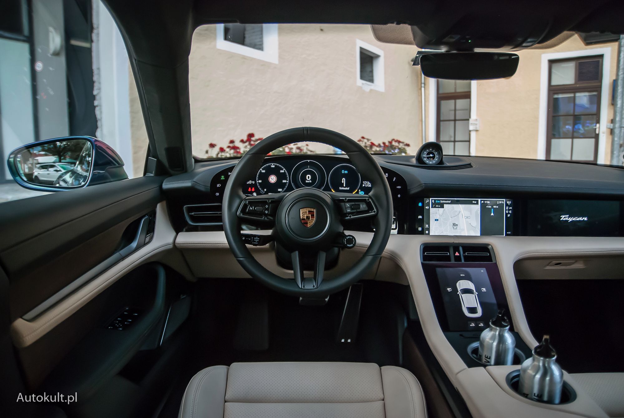 Wnętrze Porsche Taycana