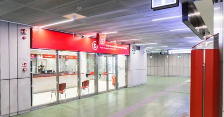 Warszawa. W POP-ach godziny z pierwszeństwem obsługi dla seniorów
