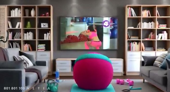 KER: reklama Netii z kulką ćwiczącą fitness nie dyskryminuje kobiet (wideo)