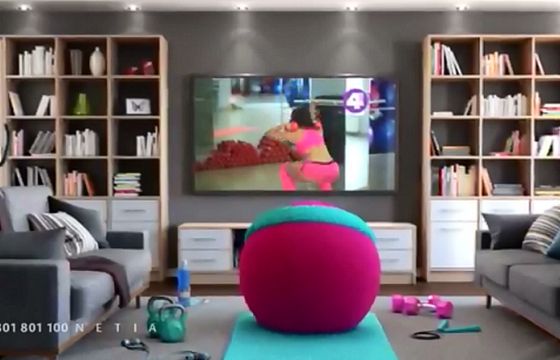 KER: reklama Netii z kulką ćwiczącą fitness nie dyskryminuje kobiet (wideo)