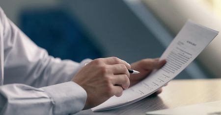 CBA uderzyło w aferę dotacyjną na 55 milionów. Zatrzymano sześć osób w sprawie "Szybkiej ścieżki"