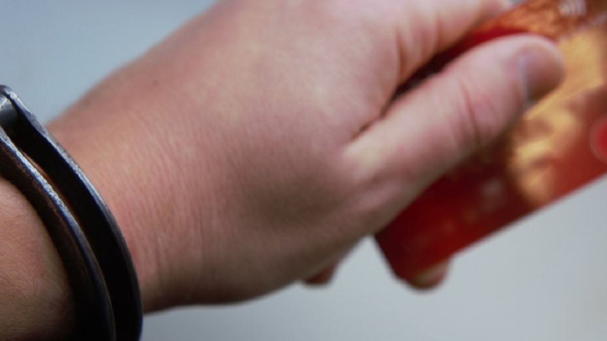 Ufundował takie rzeczy kolegom. Grozi mu 10 lat za kratkami. 