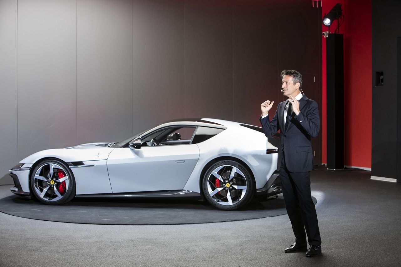 Ferrari 12Cilindri i Enrico Galliera, dyrektor Ferrari ds. sprzedaży