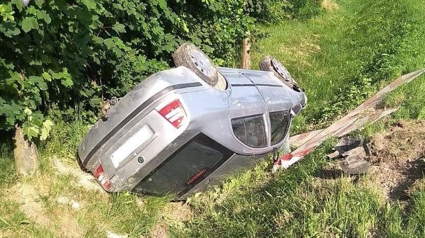Lubelskie. Pijana matka za kółkiem. Wylądowała w rowie