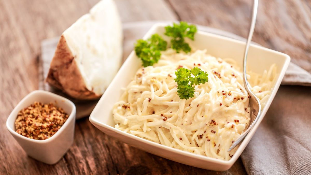 Sałatka z selera konserwowego - charakterystyka, składniki, przepis, dlaczego warto ją jeść