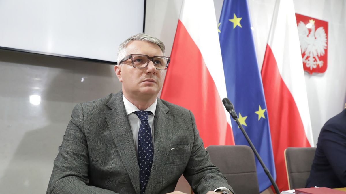 Warszawa, 19.02.2024. Poseł Konfederacji Przemysław Wipler na posiedzeniu komisji śledczej ds. Pegasusa w Sejmie w Warszawie, 19 bm. (ad) PAP/Tomasz Gzell