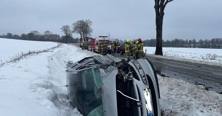 W akcji policja, pogotowie i straż pożarna. Sześć osób rannych