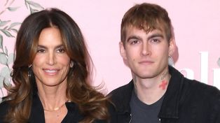 Mroczne kulisy odwyku, na którym ZMARŁ syn Cindy Crawford. Dyrektor placówki miał wyrok za narkotyki!