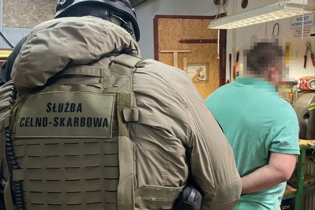 W kartonach po pizzy ukryli towar za 10 mln zł. Dorwała ich skarbówka